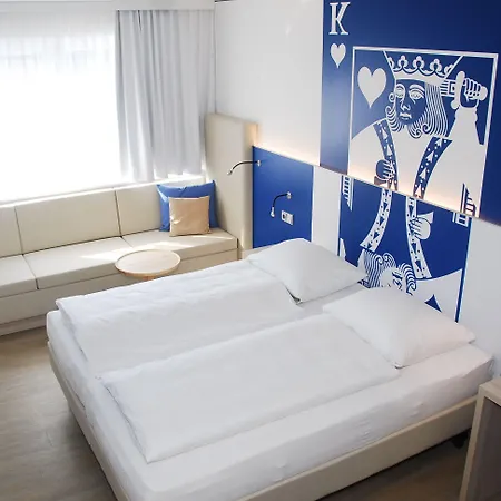 Отель Aparthotel Paderborn 3*