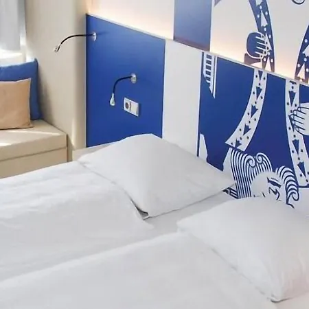 Отель Aparthotel Paderborn